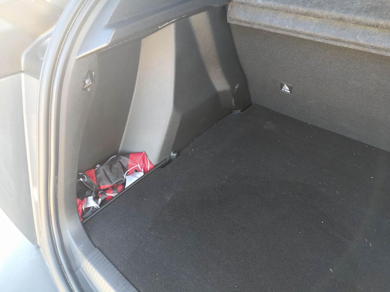 Peugeot 2008 GT e-2008 156 #8105