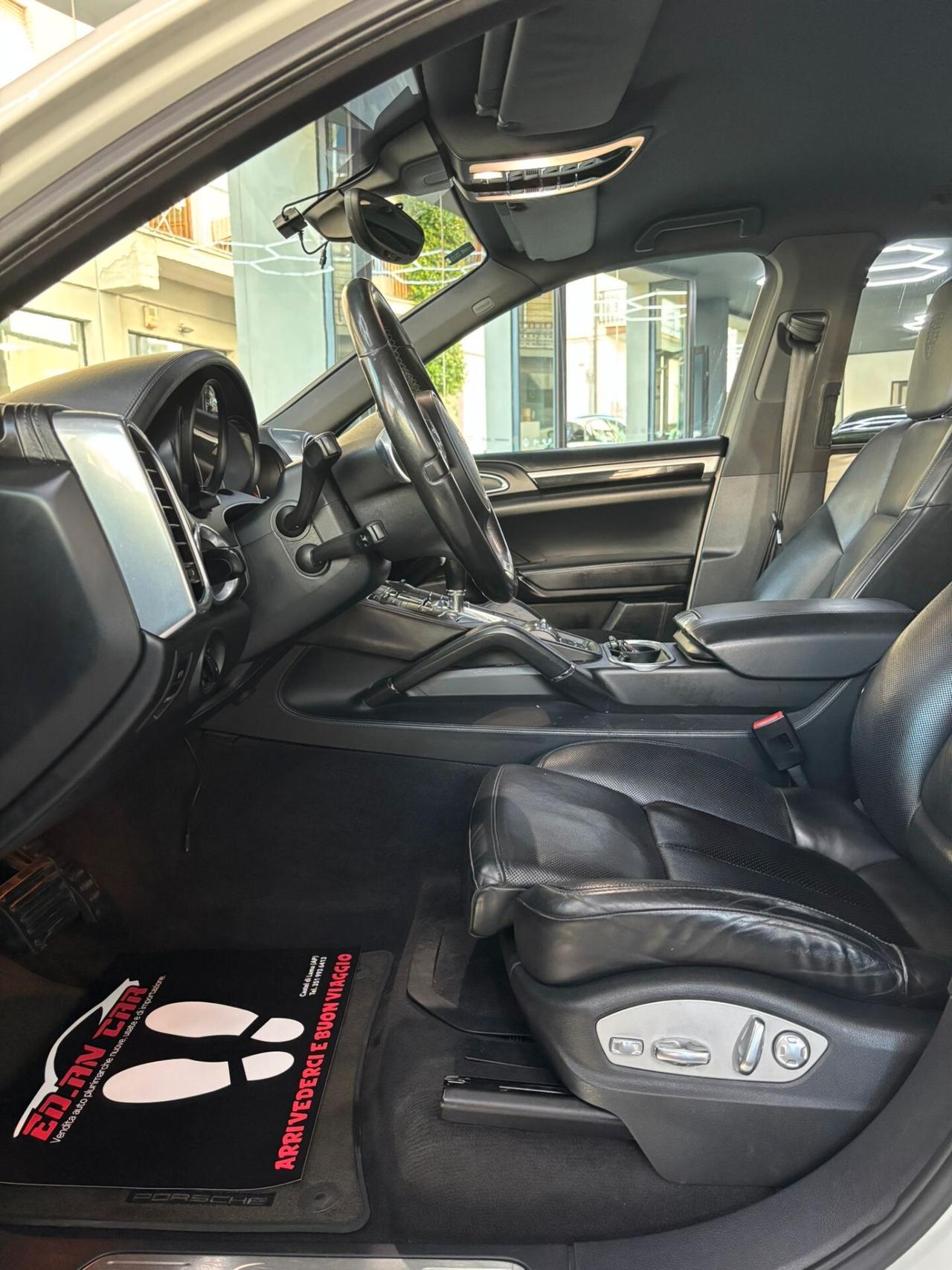 Porsche Cayenne 3.0 Diesel TAGLIANDI CERTIFICATI