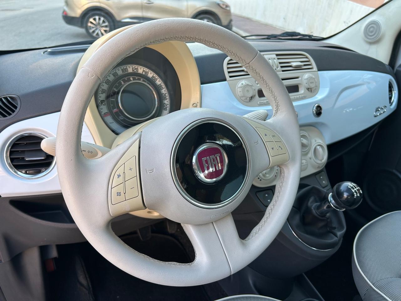 Fiat 500 1.2 Lounge ideale per neo patentati