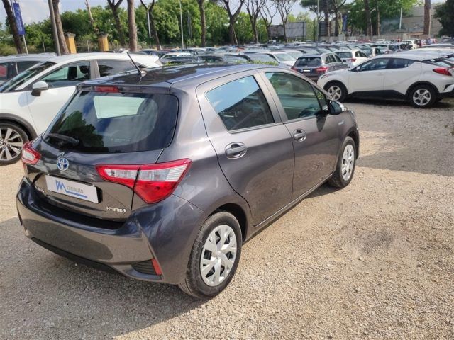 TOYOTA Yaris 1.5Hyb.Business CLIMA,NAVI,RETROCAMERA ..