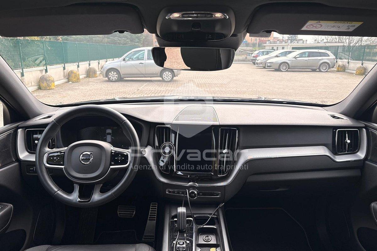 VOLVO XC60 B4 Geartronic R-design