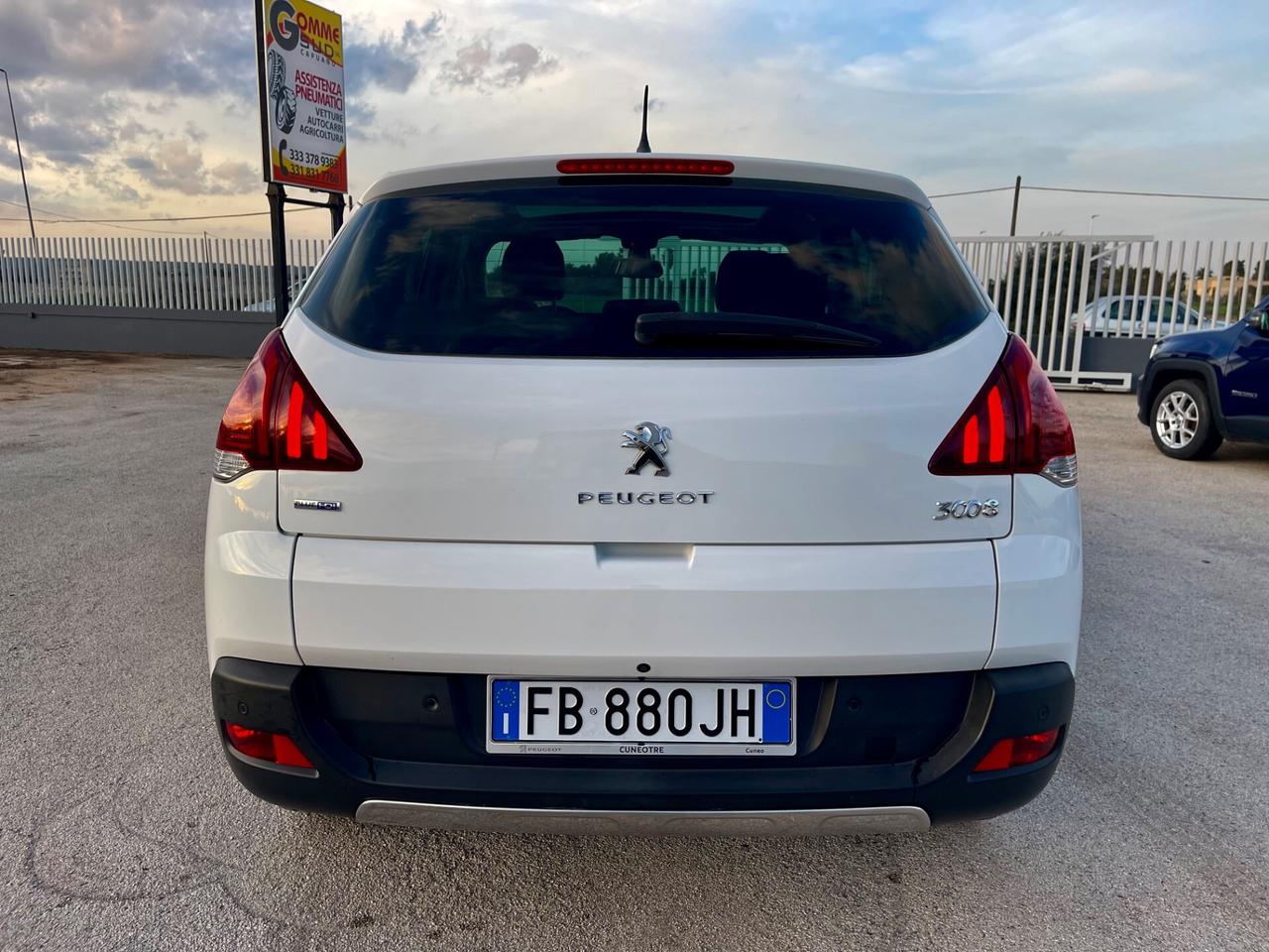 PEUGEOT 3008 1.6 HDI 120CV STRAFUL LED TETTO MY16