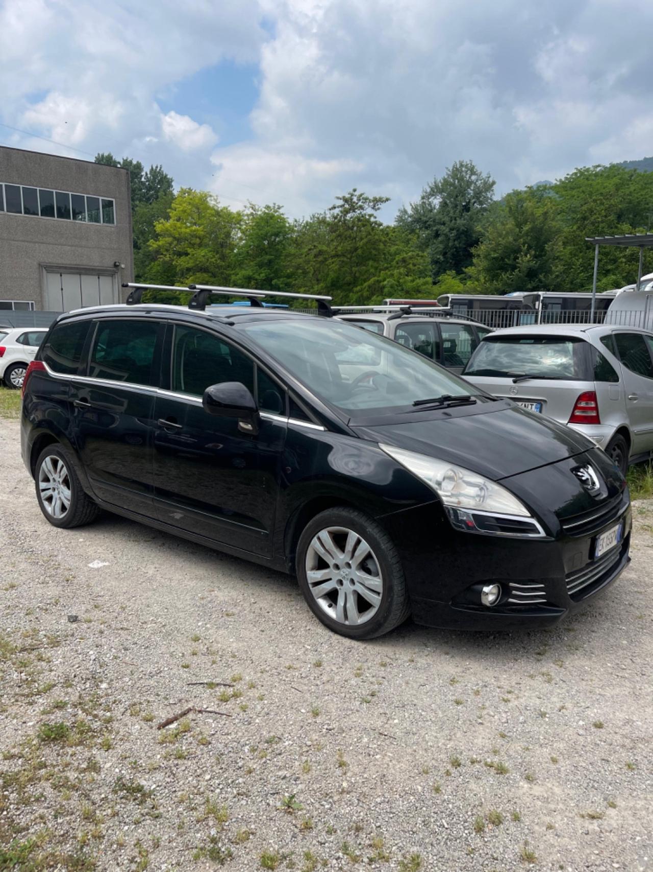 Peugeot 5008 2.0 HDi 150CV Allure