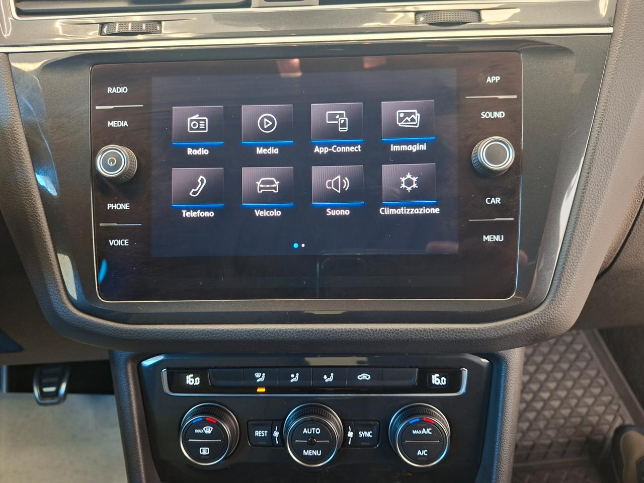 Volkswagen Tiguan 1.6 TDI SCR Sport R-Line BlueMotion Technology