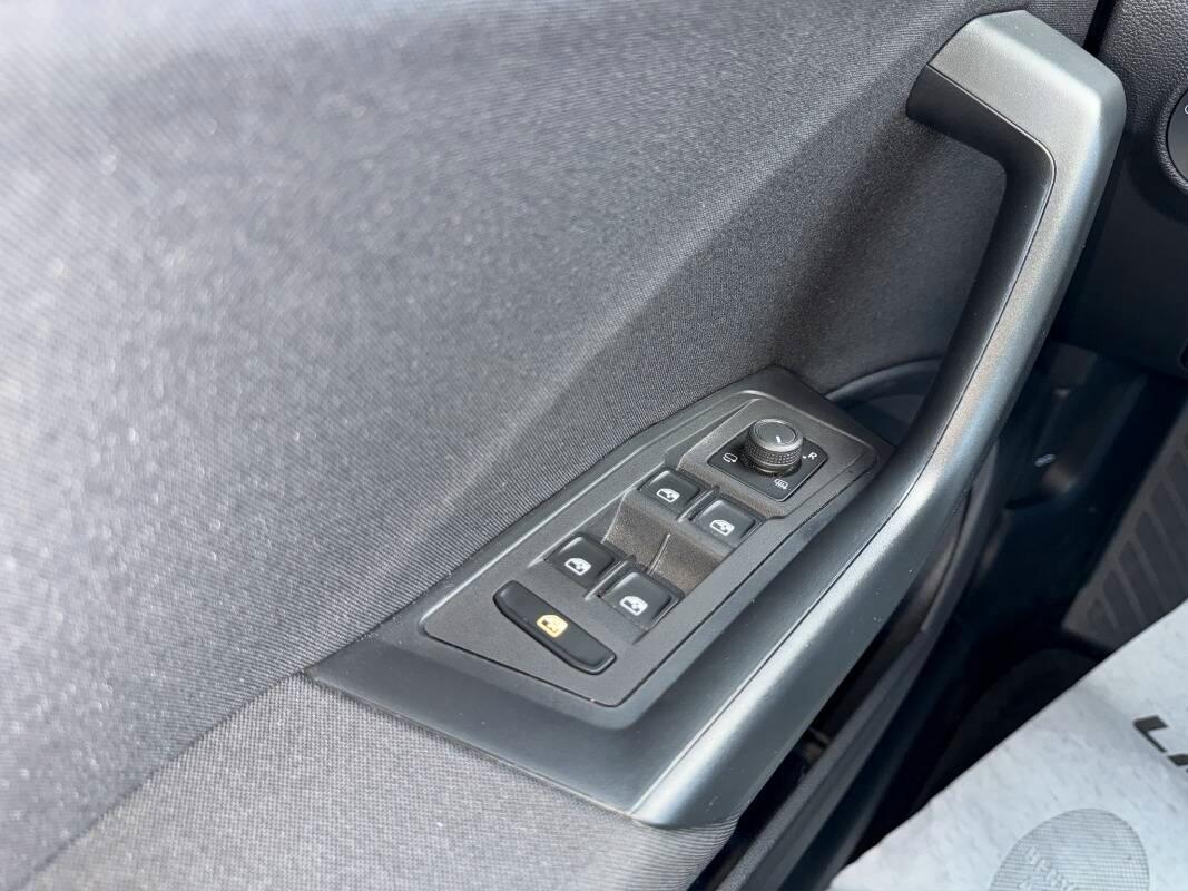 Volkswagen T-Roc 1.0 tsi Life 110cv Con TELECAMERA POSTERIORE