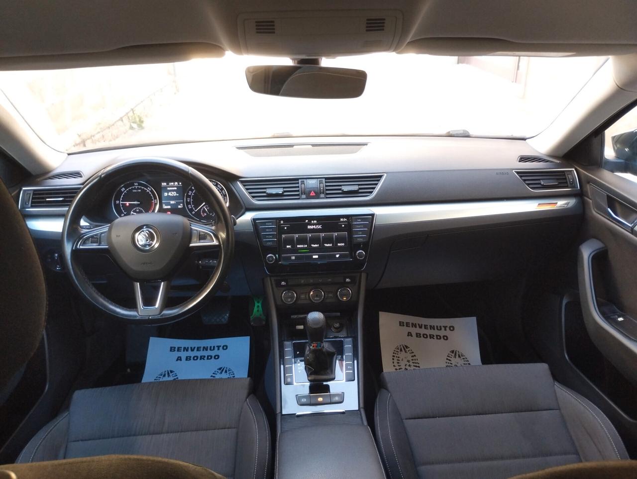 Skoda Superb 2.0 TDI DSG Wagon Style