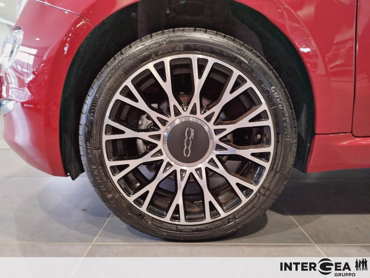 FIAT 500 1.0 hybrid Dolcevita 70cv - cerchio 16''