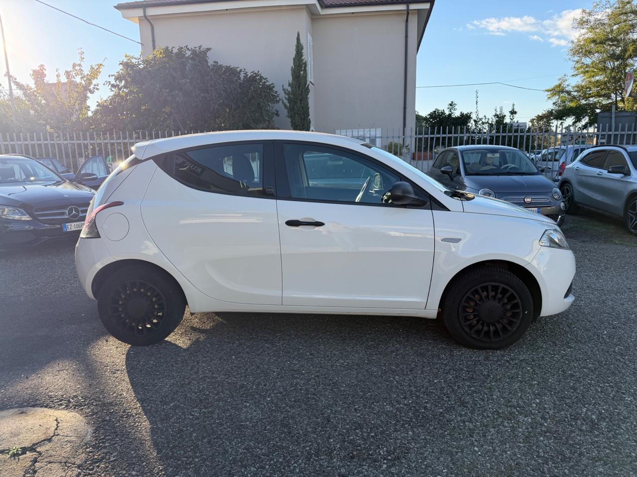 Lancia Ypsilon 1.0 FireFly 5 porte S&S Hybrid Maryne