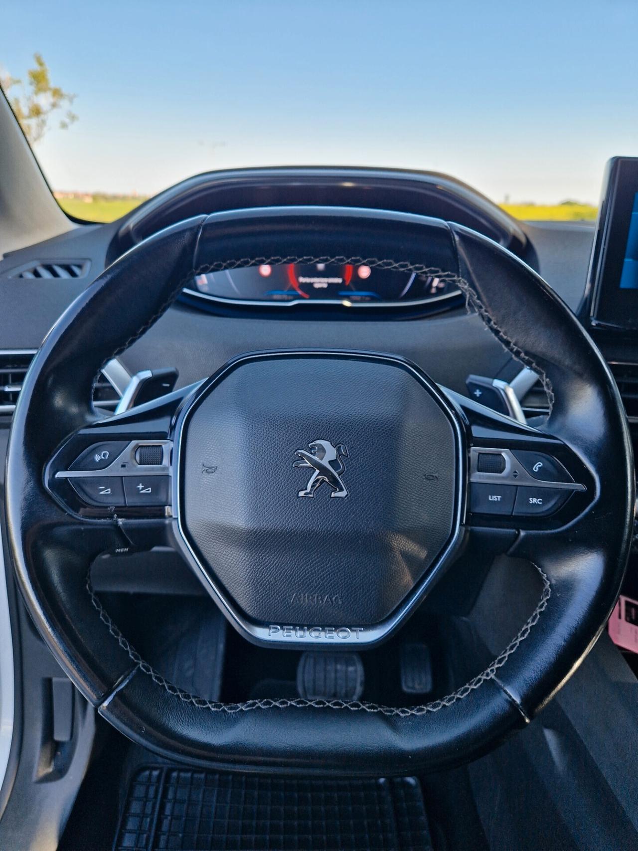 Peugeot 3008 BlueHDi 130 S&S EAT8 Allure