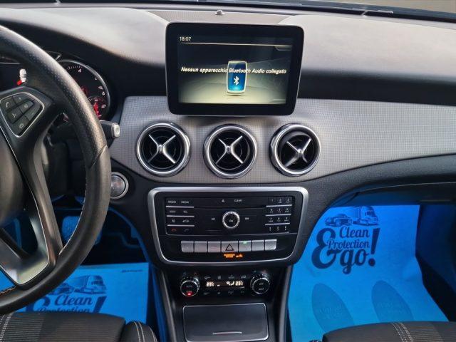 MERCEDES-BENZ GLA 200 d Automatic 4Matic Sport