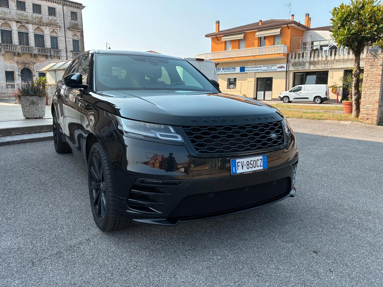 Land Rover Velar 2.0D I4 240 CV R-Dynamic S