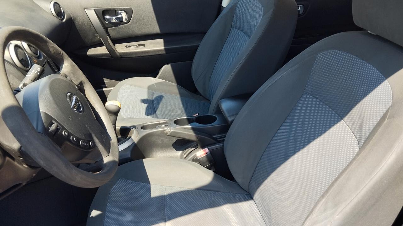 NISSAN QASHQAI 1.6 BENZ-2014