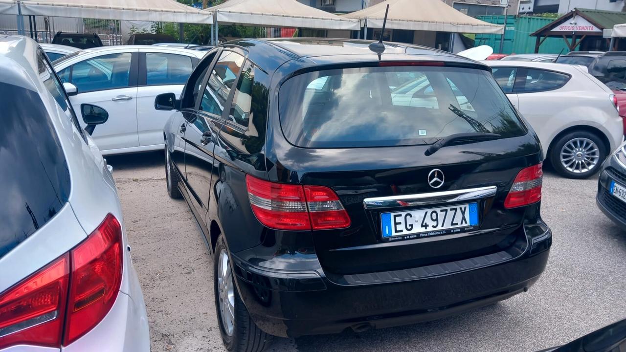 Mercedes-benz B 180 CDI Premium