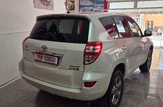 Toyota RAV 4 RAV4 Crossover 2.2 D-4D 150 CV Lounge