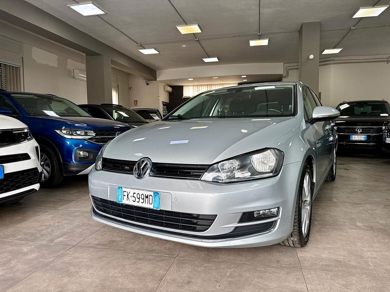 Volkswagen Golf 1.6 TDI 110CV DSG 5p. Highline 2017