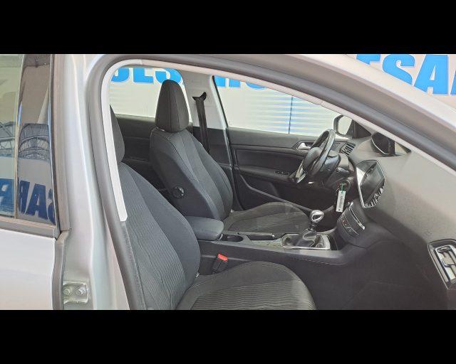 PEUGEOT 308 5p 1.2 puretech Allure s&s 130cv