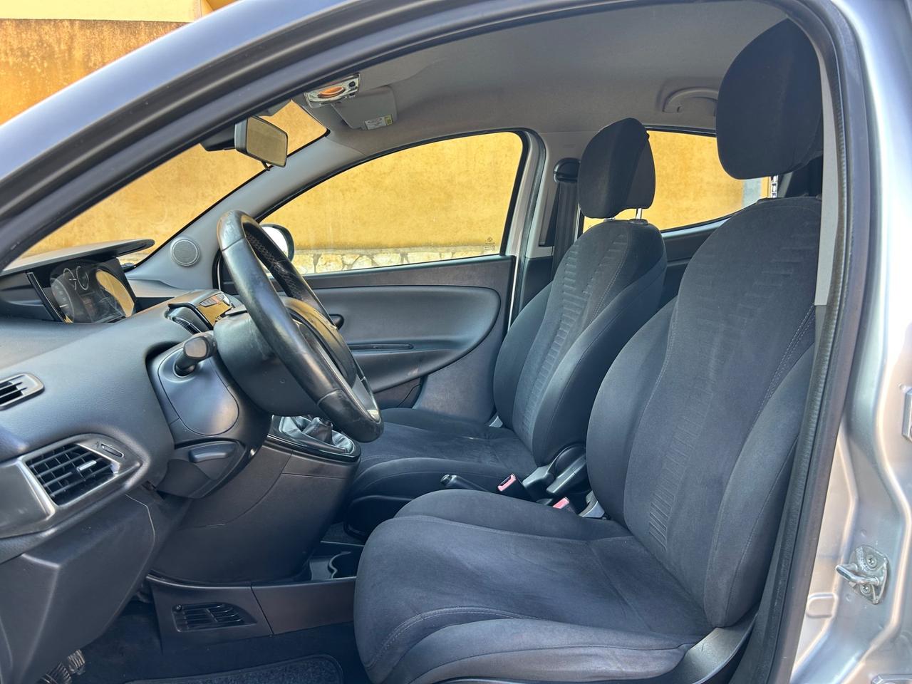 Lancia Ypsilon 1.2 69 CV 5 porte GPL Ecochic Gold