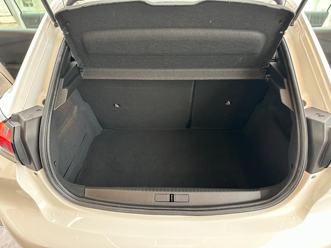 Peugeot 208 5 Porte 208 1.2 puretech Active Pack s&s 75cv