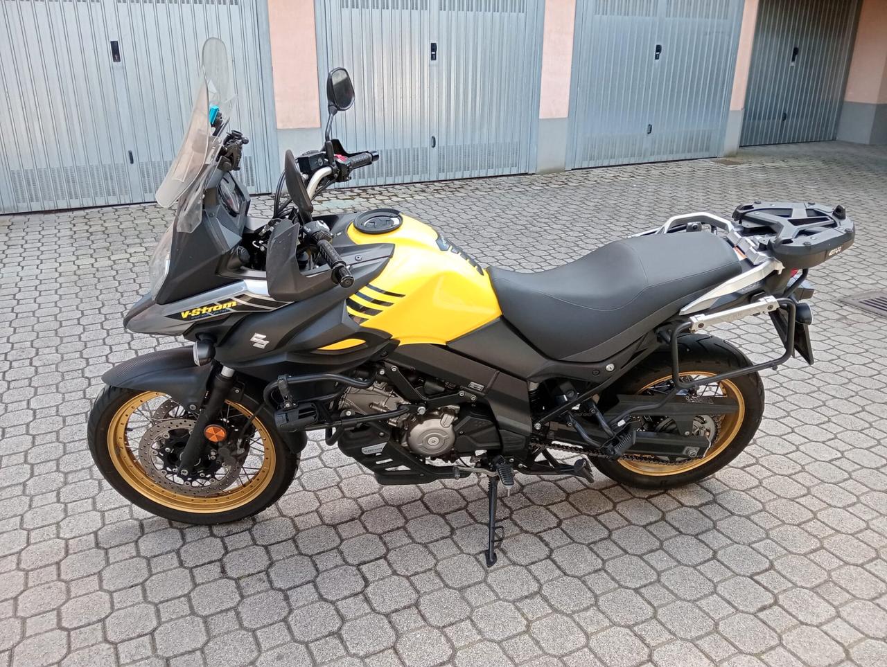 Suzuki V Strom DL 650 XT ABS
