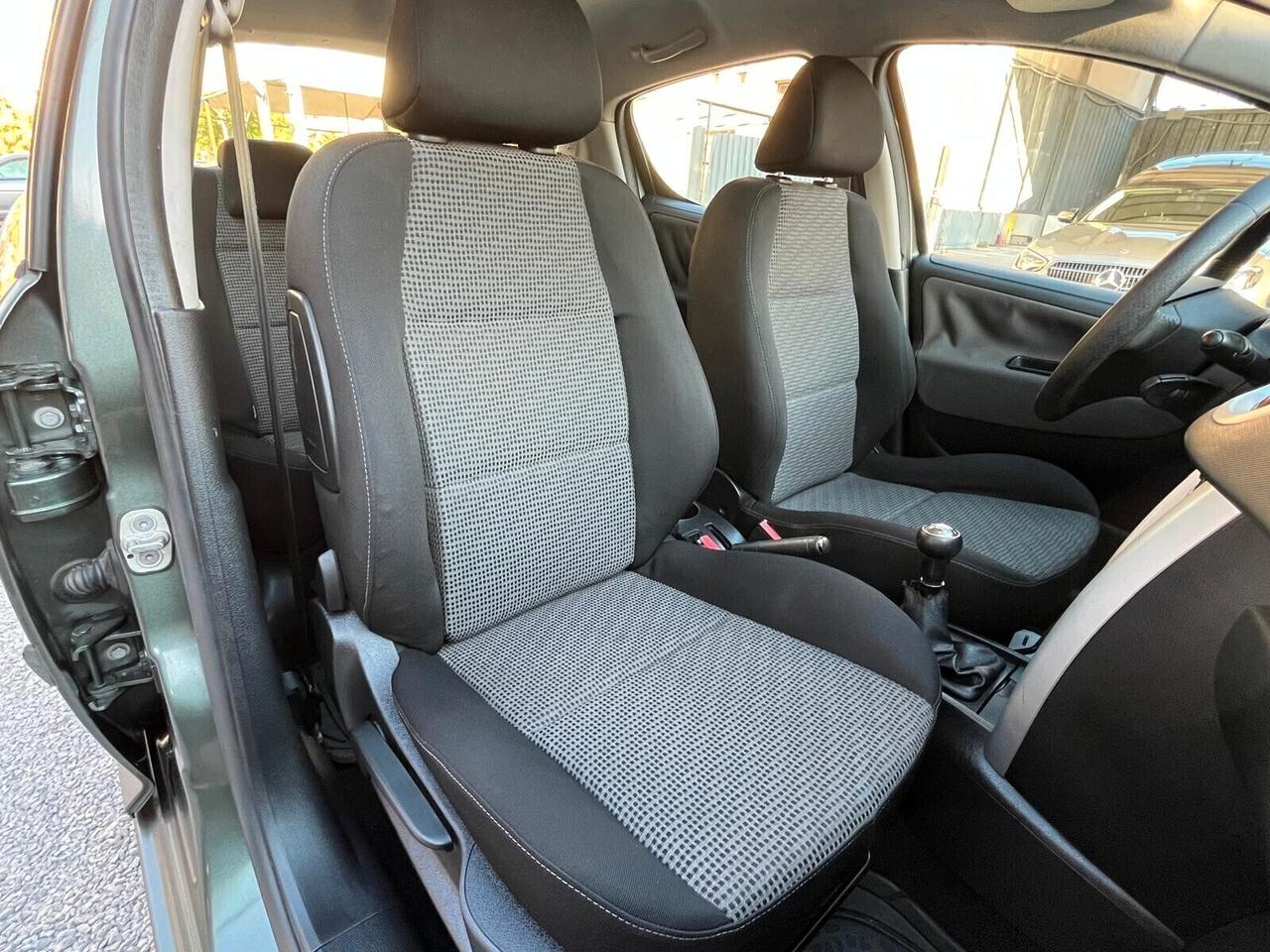 Peugeot 207 2010 Premium Sport 1.6 HDi 90CV Euro5