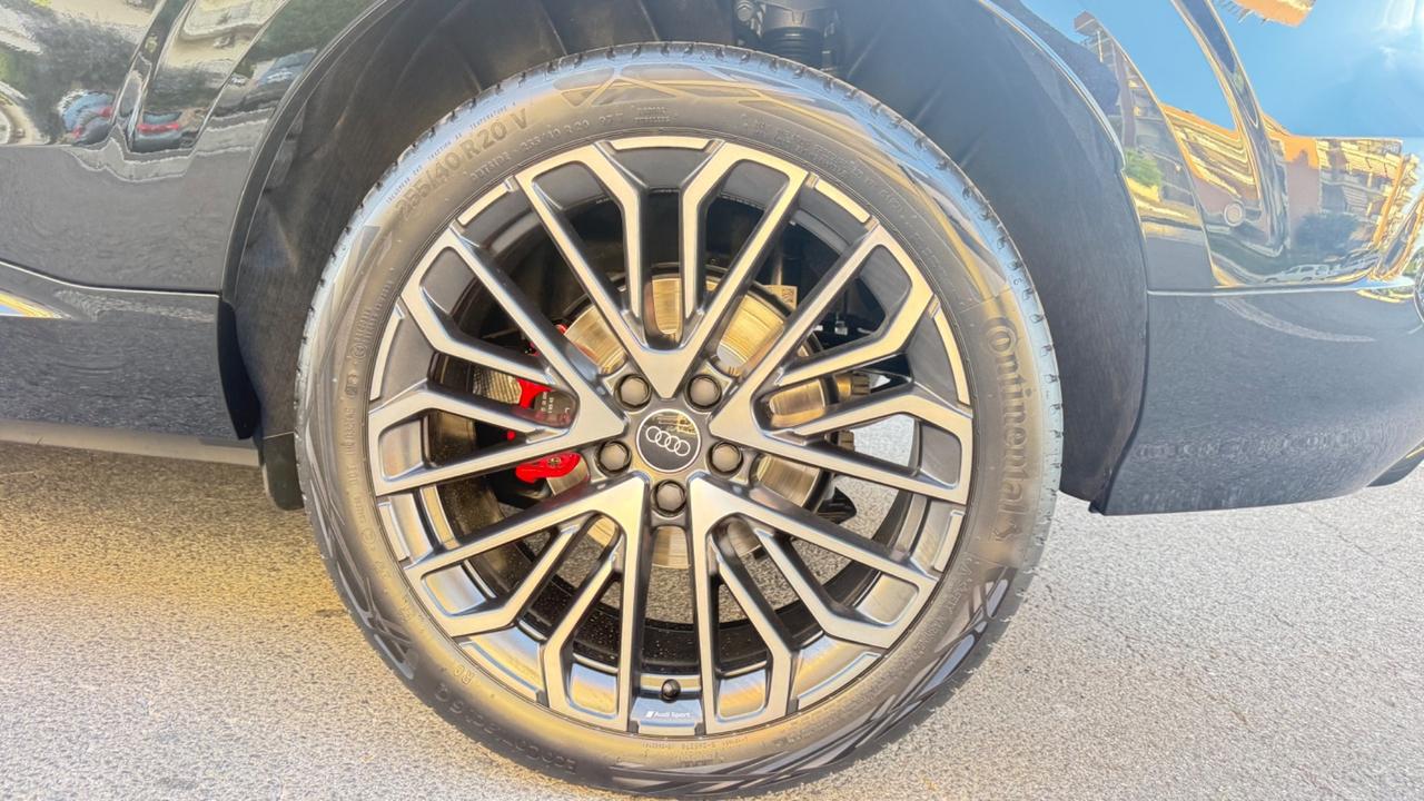 Audi Q3 SPB 35 TDI S tronic line edition MATRIX TETTO APRIBILE PACCHETTO AMBIENTE KAMERA 360 PELLE PDC