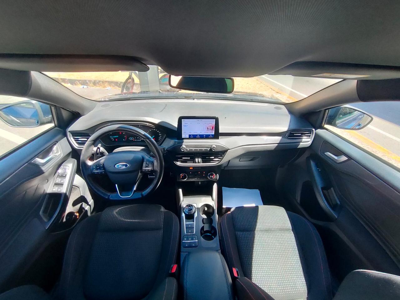 Ford Focus 1.5 EcoBoost auto. ST-Line Co-Pilot