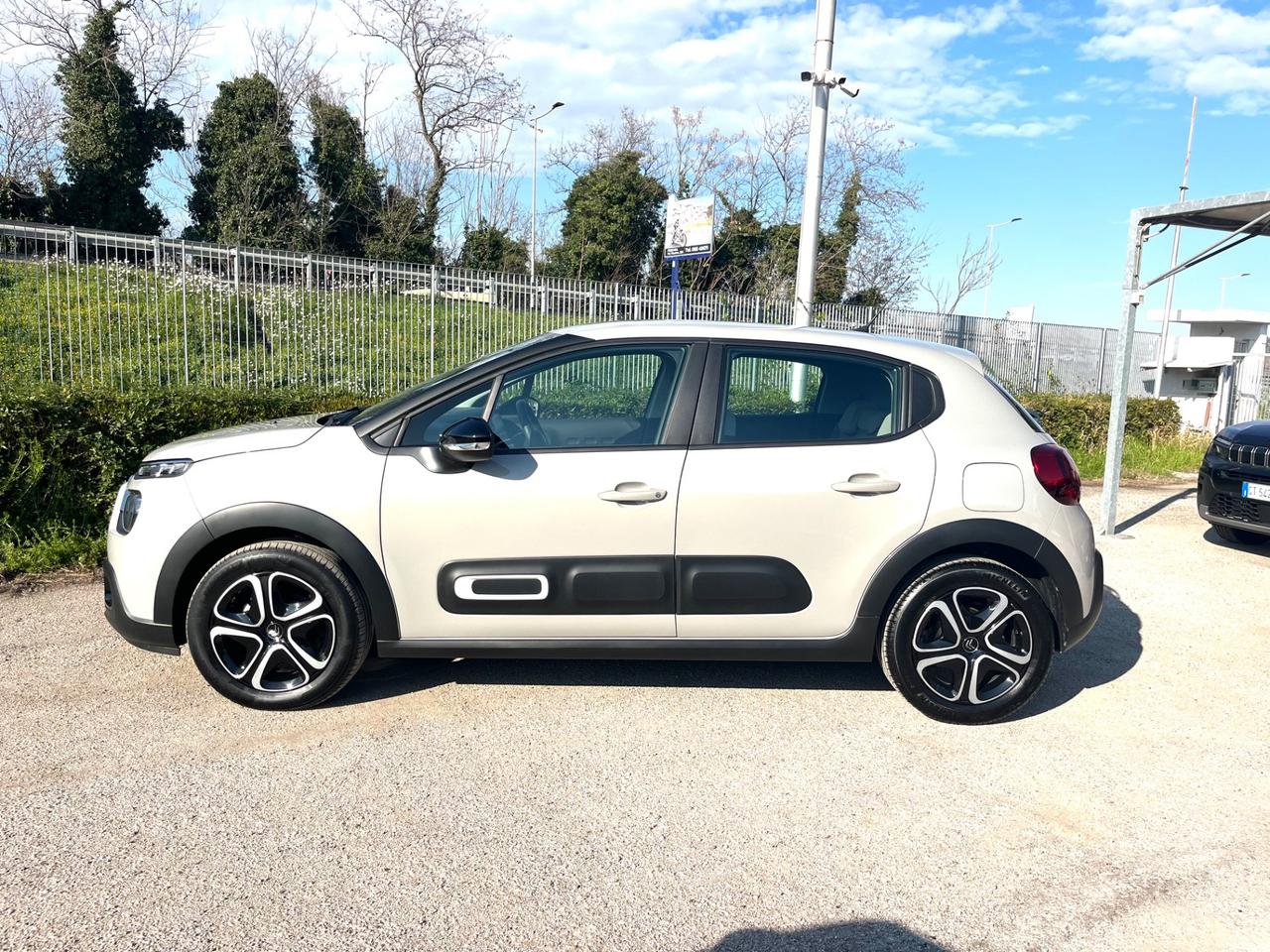 Citroen C3 BlueHDi 100 S&S Plus