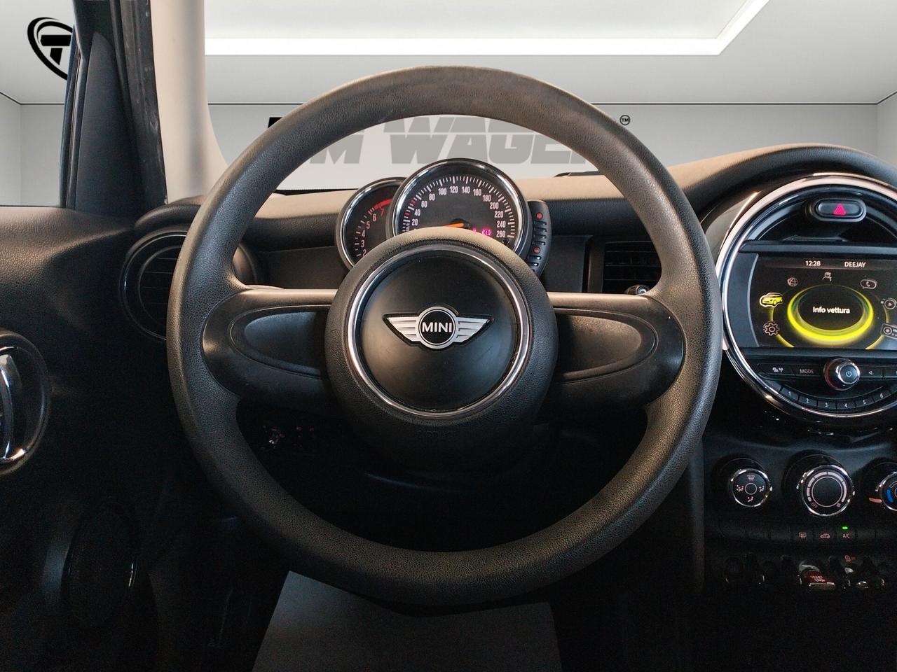 Mini 1.2 One 75 CV 5 porte - NEOPATENTATI