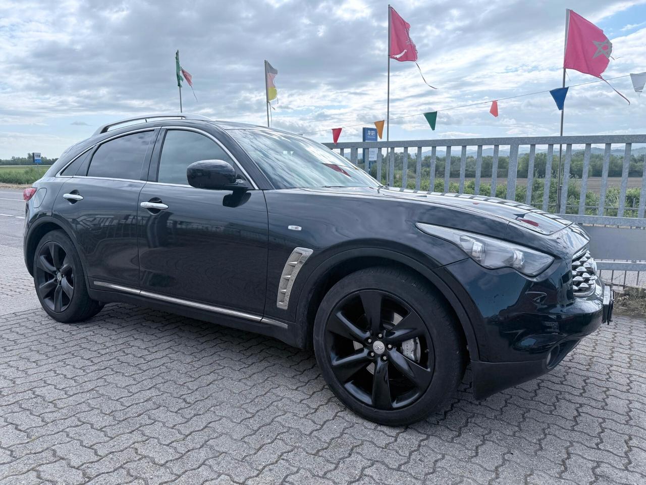 Infiniti FX FX30d S 3.0 DIESEL 4X4