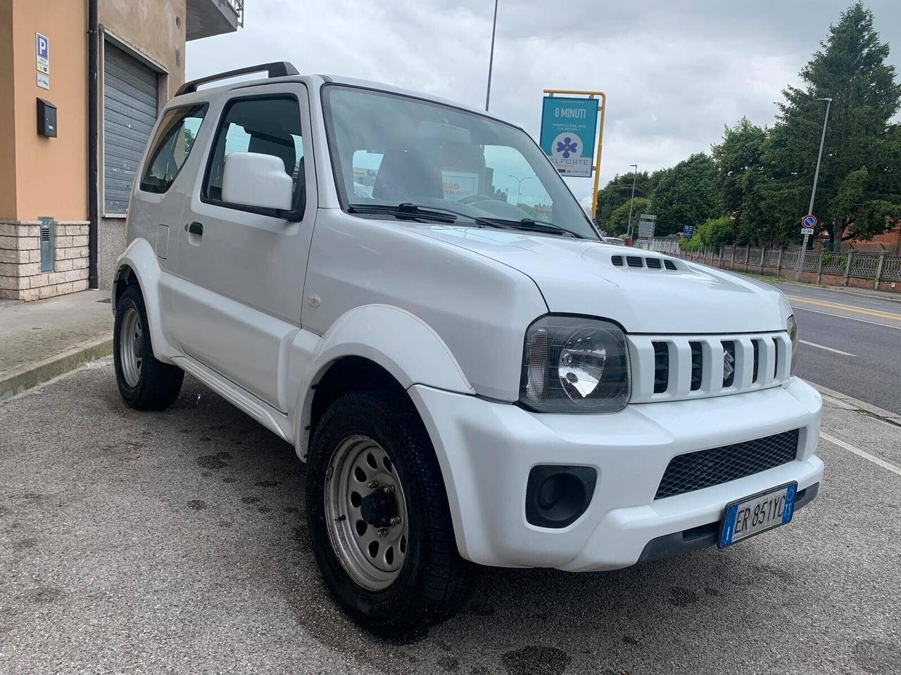 Suzuki Jimny 3 serie 1.3 benz 4x4 Unicoprop.