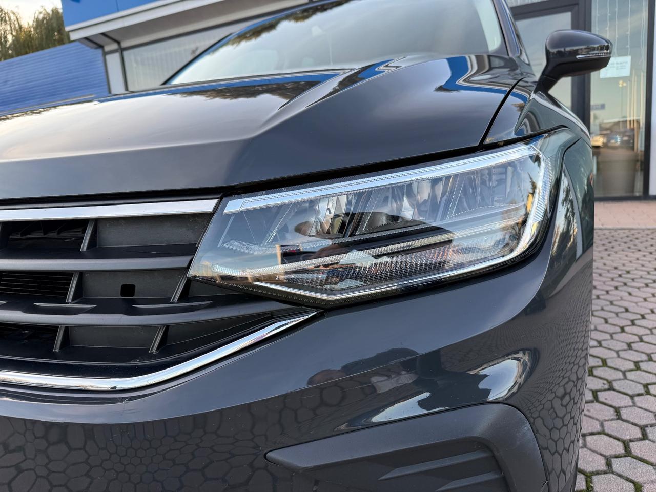 Volkswagen Tiguan 2.0 TDI SCR Life OK NEOPATENTATI