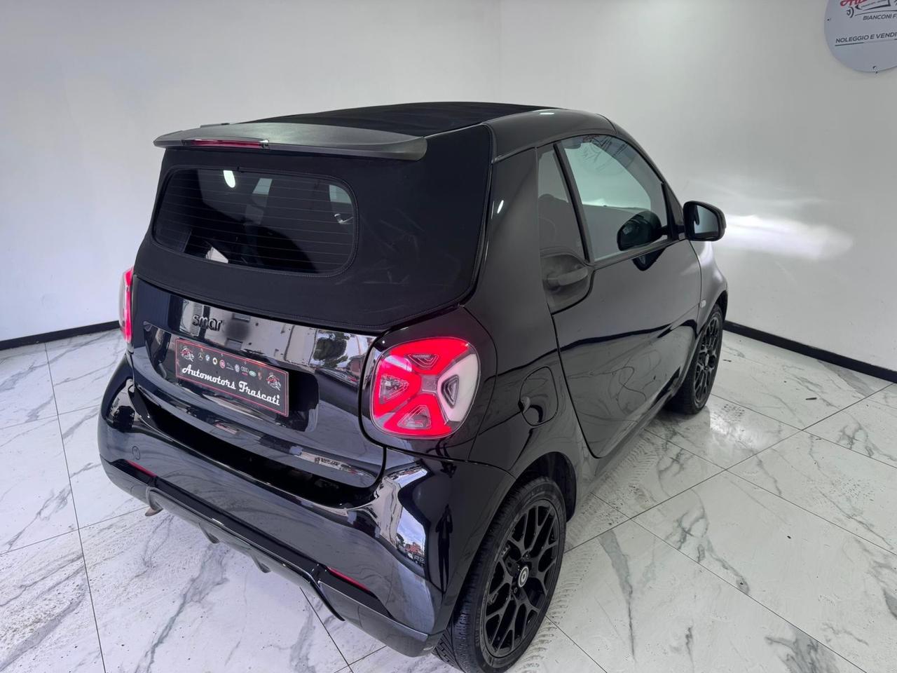 Smart ForTwo 71 cv-AUTOMATICA-CABRIO-2019