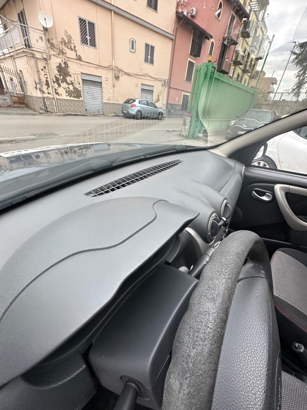 Dacia Duster 1.6 110CV 4x2 GPL Lauréate