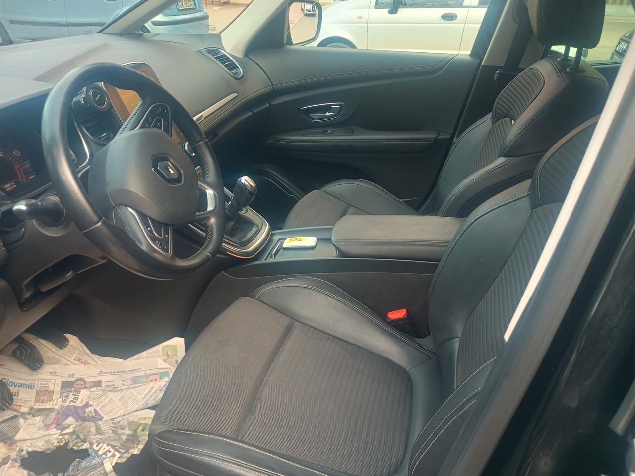 Renault Scenic 1.5 dCi 110 CV Energy Intens GANCIO TRAINO
