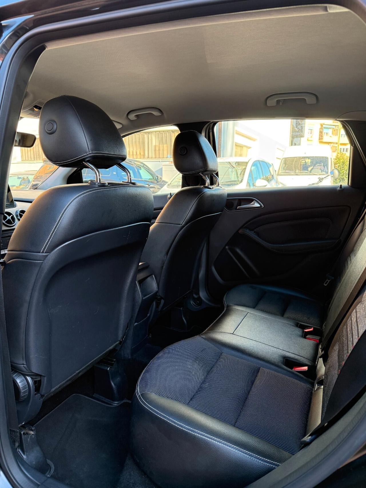 Mercedes-benz B 200 d Business