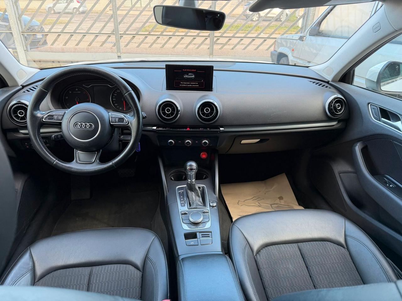 Audi A3 Sedan 1.6 TDI clean diesel S tronic Ambition