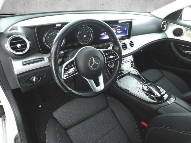 MERCEDES-BENZ E 220 d S.W. Auto Business Sport