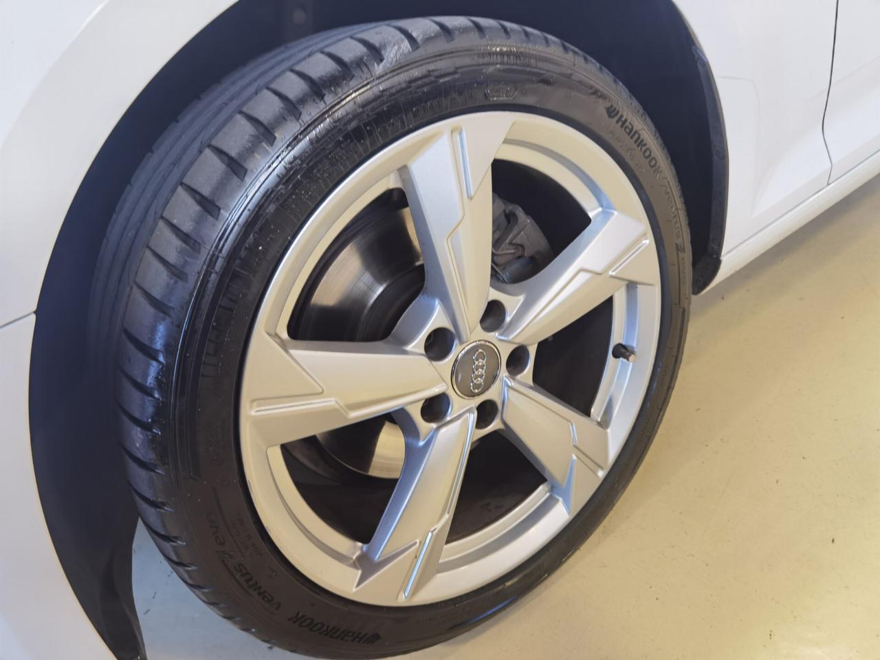 Audi A4 Avant 2.0 TDI 150 CV S tronic SLINE