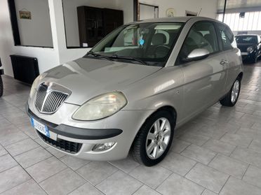 Lancia Ypsilon 1.4 16V Argento
