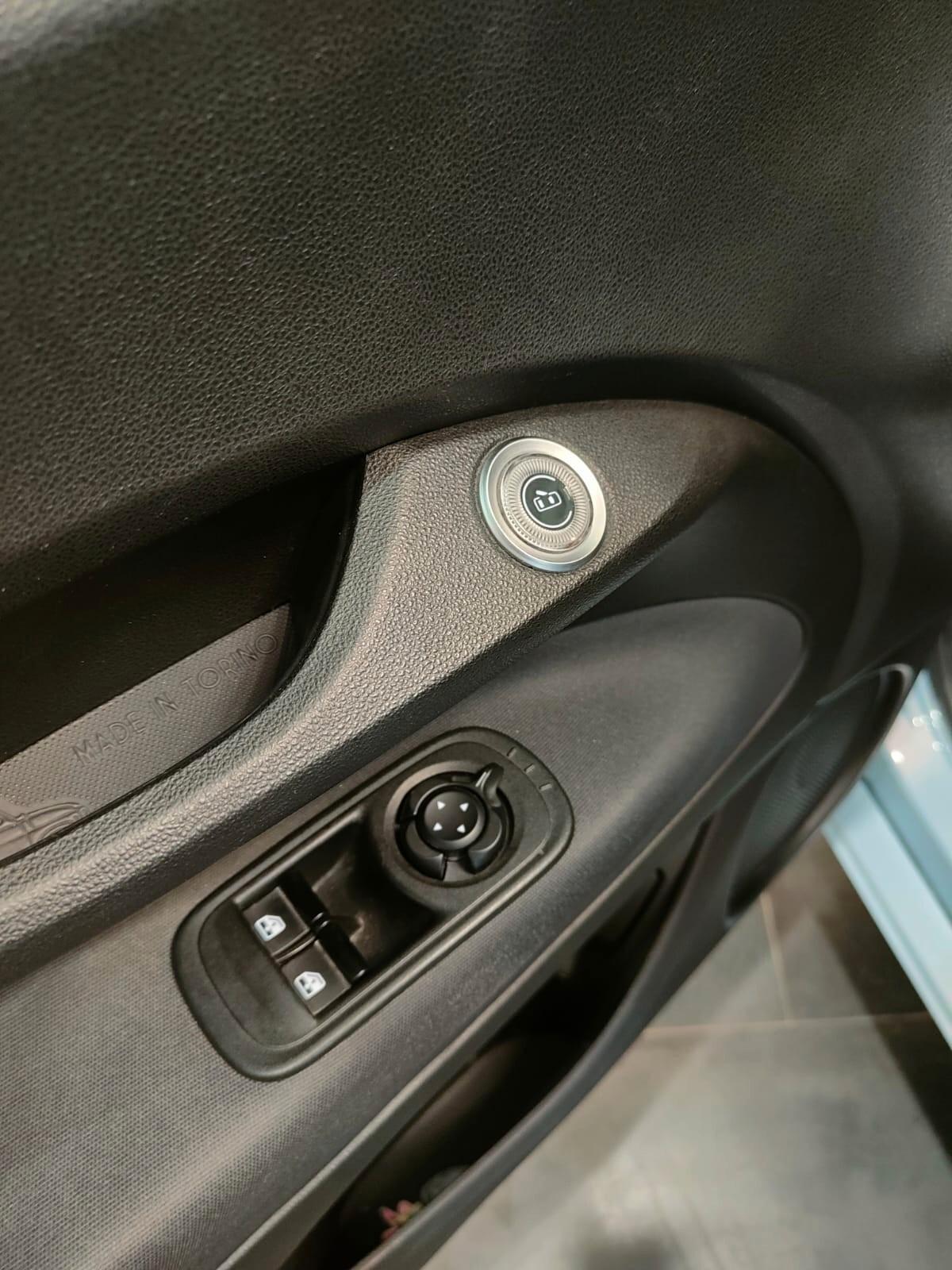 Fiat 500e Berlina 42 kWh La Prima