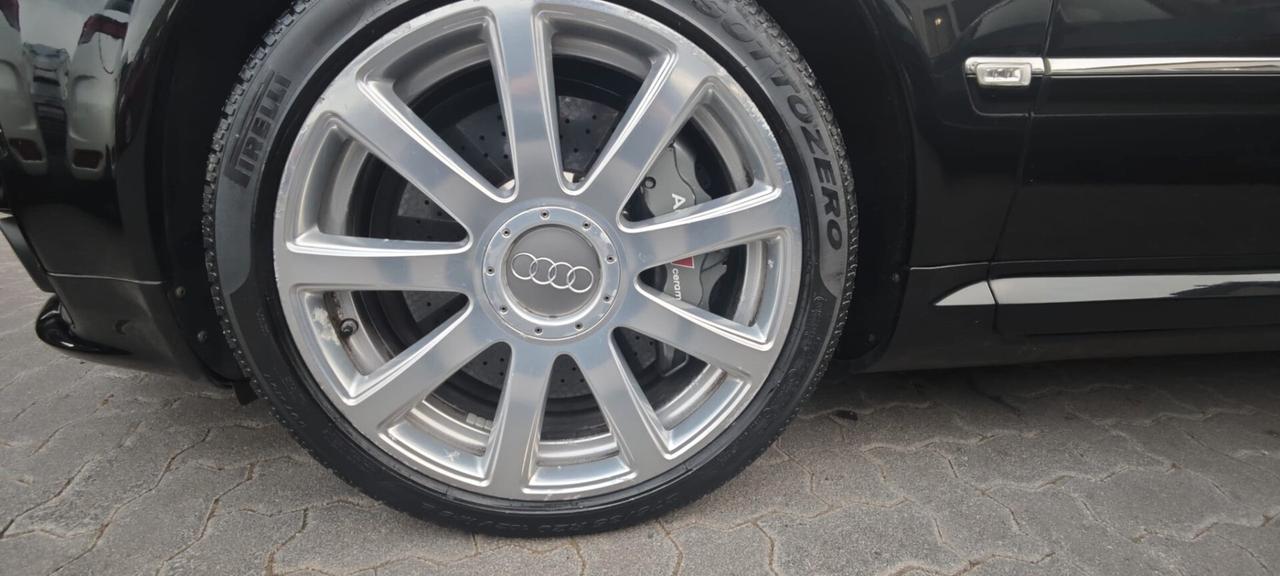 Audi A8 S8 5.2 V10 quattro tiptronic