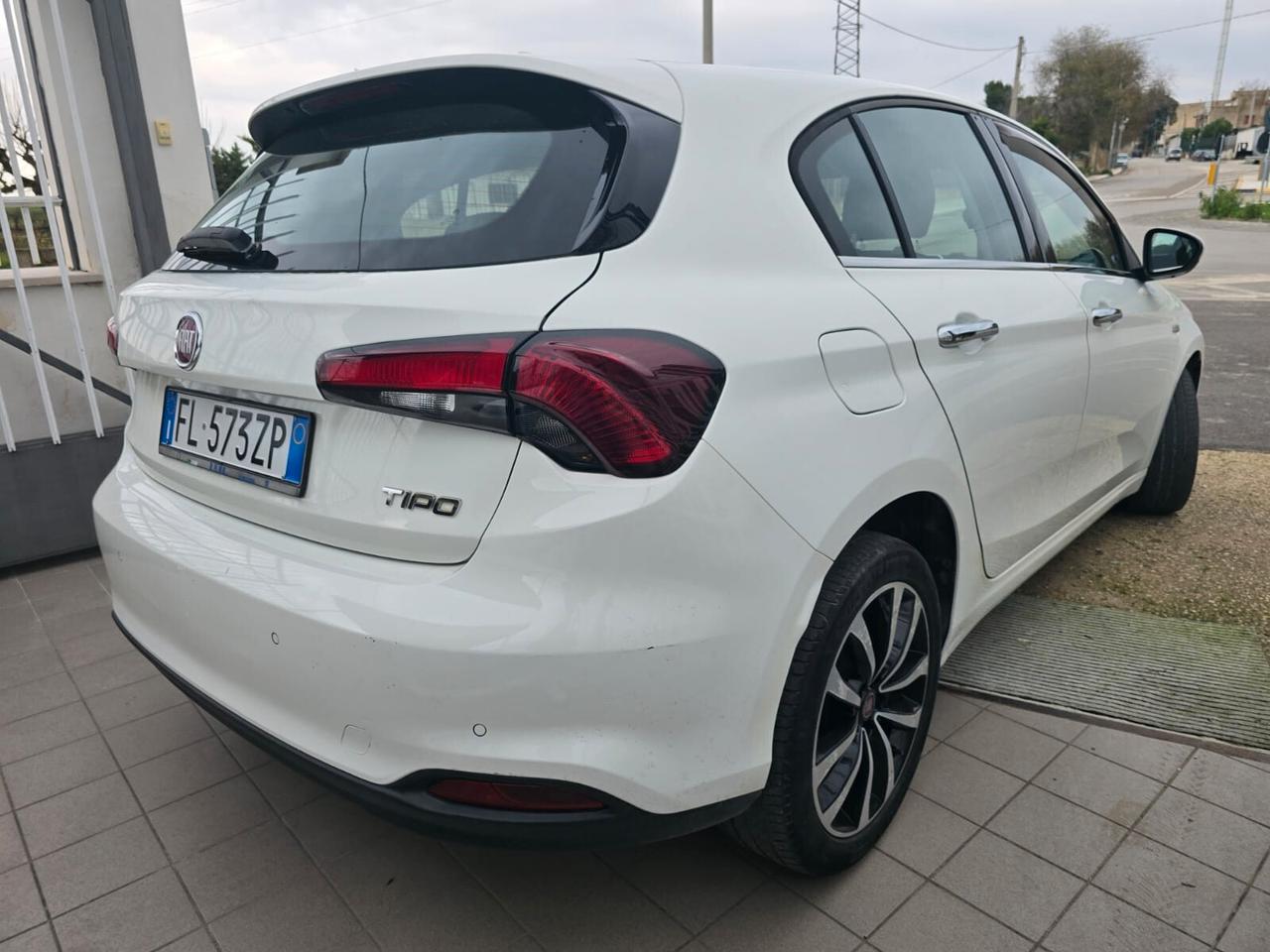 Fiat Tipo 1.6 Mjt S&S 5 porte S-Design