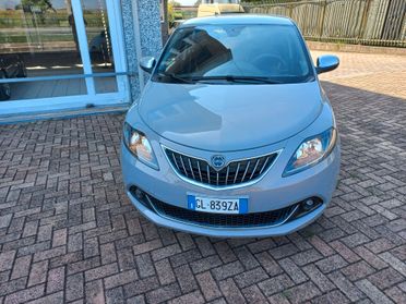 Lancia Ypsilon 1.0 FireFly Hybrid Alberta Ferretti km 7800