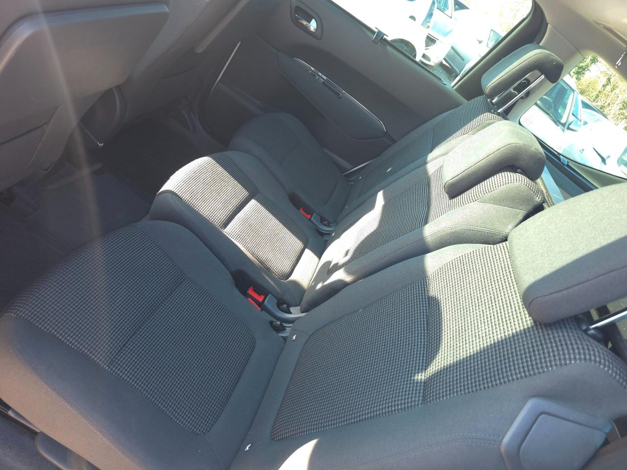 Peugeot 5008 BlueHDi 120 S&S Allure