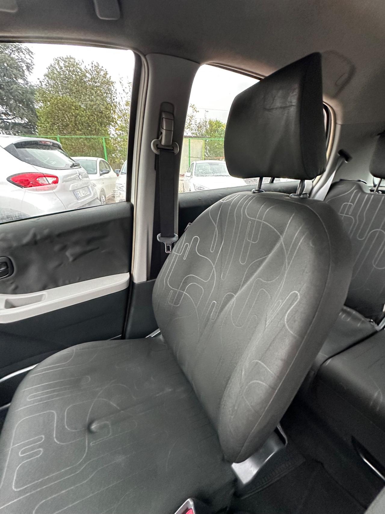 Toyota Yaris 1.0 5 porte Sol