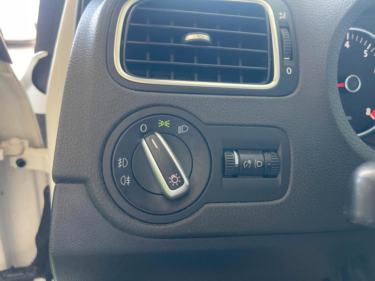 VOLKSWAGEN POLO 1.2 BENZINA 70CV