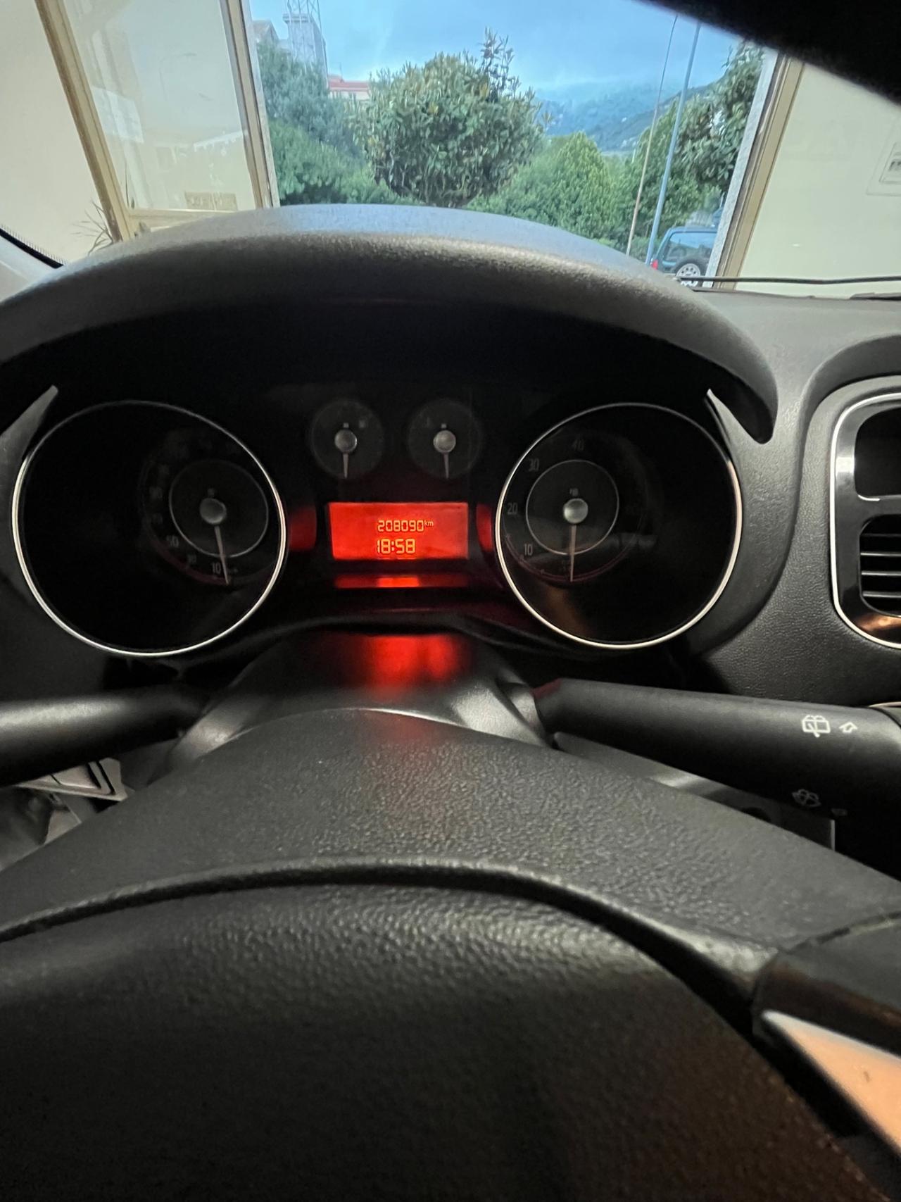 Fiat Punto 1.3 MJT II 75 CV 5 porte Street