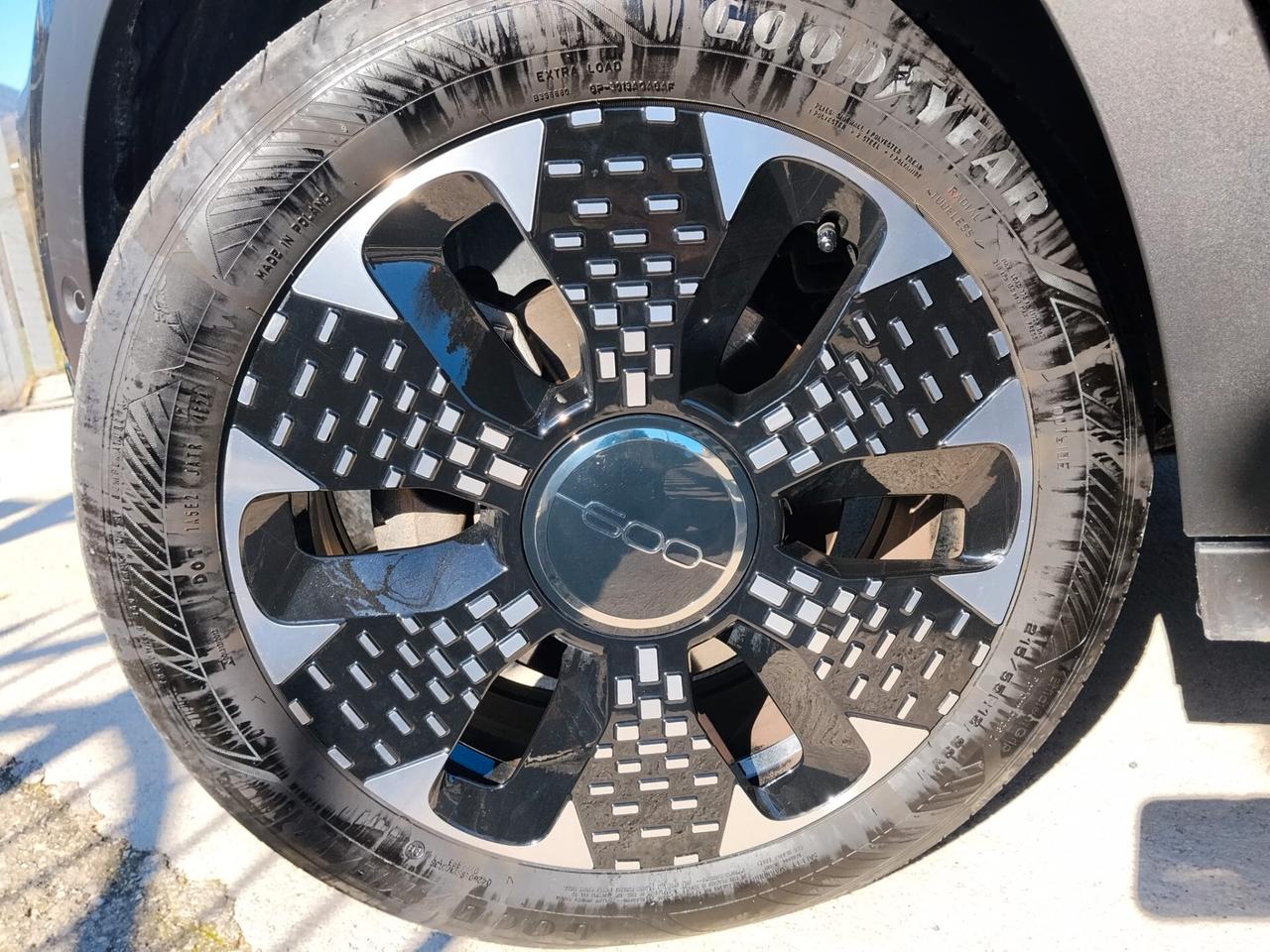 Fiat 600 Hybrid 100 CV DCT MHEV La Prima