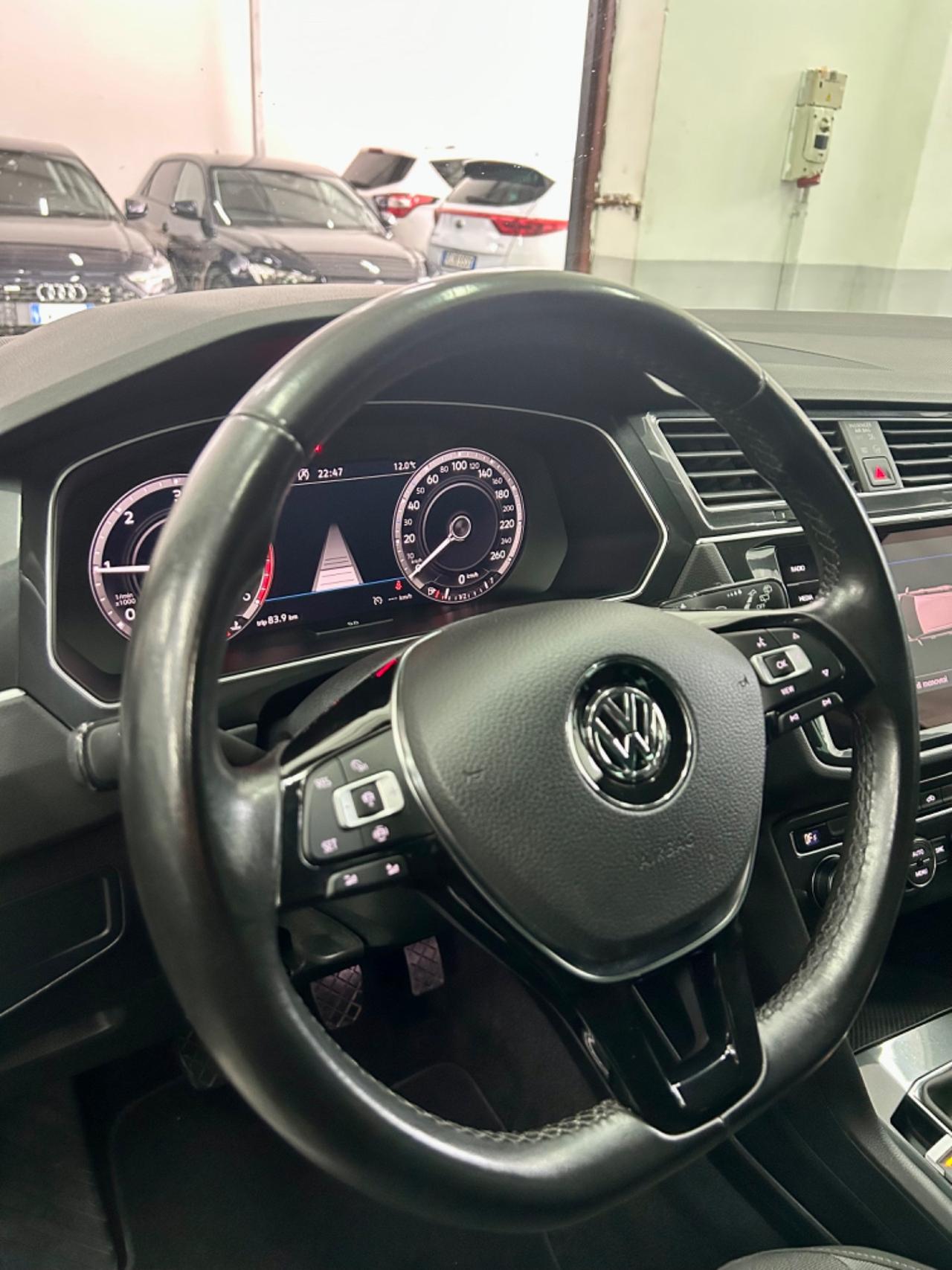 VW TIGUAN 2.0 150 cv R LINE FULL OPTIONAL finanziabile