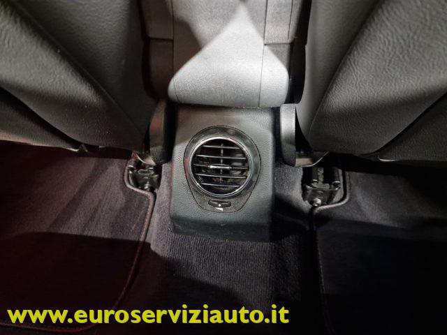 ALFA ROMEO GT 1.9 JTDM 16V Distinctive Q2